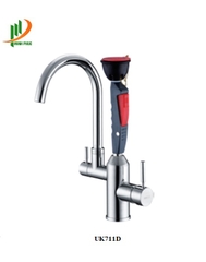 Vòi rửa mắt UK0711D