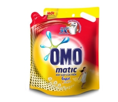 Nước giặt Omo Matic Cửa trên hương Comfort Tinh dầu thơm túi 2,4kg