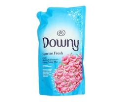 Nước xả vải Downy hương Nắng mai túi 1,6lít