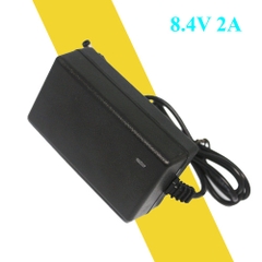 Sạc 2S 8.4V 2A dùng cho pin Li-ion 3.7V