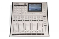 Bàn Mixer Số Morgan Sound DMIX18- DSP 21489, CPU SAMSUNG 4 core, LCD 7inch, chống hú 16 line, 2 bộ effect độc lập