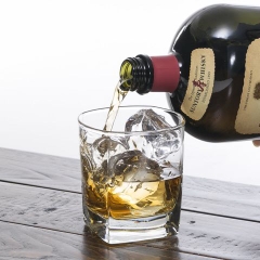 Rượu Suntory Old Whisky 700ml ( kèm hộp)