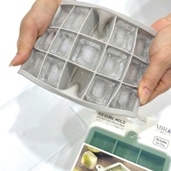 Set 2 khay đá silicone loại 15 viên Mirai (màu ghi, màu xanh) - Hàng Nhật nội địa