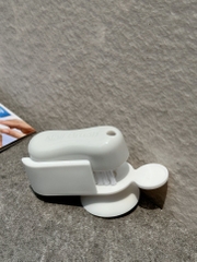 Bàn chải chà móng mini có giá treo MIRAI (đã phân loại) - Hàng Nhật nội địa
