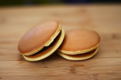 Bánh rán Doremon Dorayaki hương đào - 6 cái- Hàng Nhật nội địa