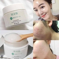 Kem dưỡng da trị mụn Kracie Hadabisei Facial Cream 50g