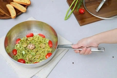 Chảo inox 3 lớp thân đáy liền dập nổi Kaiyo, sâu lòng có vung kính size 24cm - Hàng Nhật nội địa