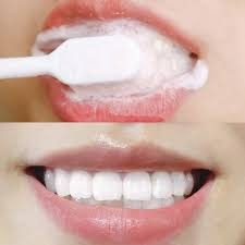Kem Đánh Răng Trắng Răng Crest 3D White Advanced Whitening 147g - Hàng Nhật nội địa