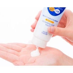 Sữa rửa mặt mờ thâm sáng da Kose Softymo Nhật Bản 190g - Hàng Nhật nội địa