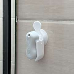 Bàn chải chà móng mini có giá treo MIRAI (đã phân loại) - Hàng Nhật nội địa