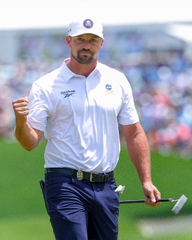 PGA Championship 2025: Bryson DeChambeau hụt hơi tại “Green Mile” dù từng dẫn đầu bảng xếp hạng tại Quail Hollow