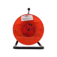 Ổ cắm kéo dài quay tay kiểu Rulo to LIOA QT3025 30M X 3