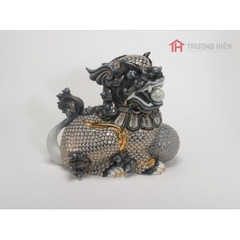 Tượng Kỳ Lân Minh Long Cobalt Trang Trí Bạch Kim 29x33x20 (cm)
