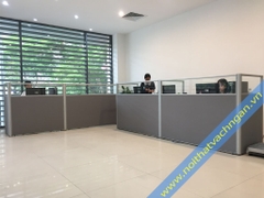 Vách ngăn bàn làm việc nỉ-kính V3NK