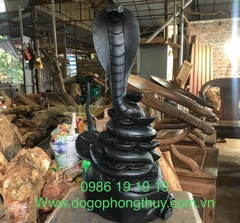 Tượng Rắn Gỗ Mun Sừng Khánh Hoà