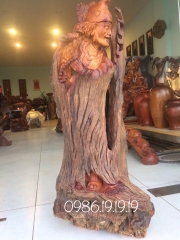 Tượng tế công gỗ hương gia lai