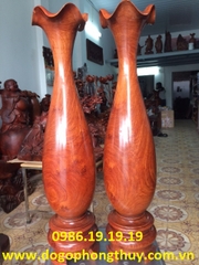 Đôi lộc bình phong thủy, gỗ hương Gia lai, cao 68cm đk 18cm 