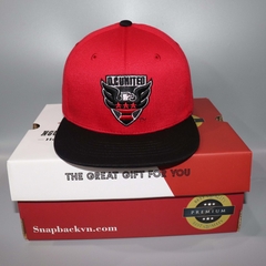 Nón Snapback ĐaiBang001 đỏ kết đen - Huy Hiệu Hoàng Gia.