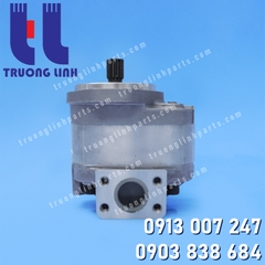 Steering pump 705-12-32010 for Komatsu D41P-3 Dozers