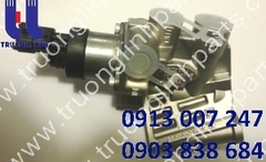 VOE21638691 FUEL REGULATOR (21103266-21060258)