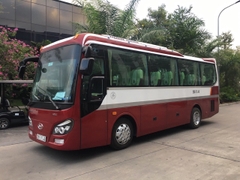 Thaco 35 chỗ: Đường dài 15.000.000đ/km. City tour nội thành 2.000.000đ/ngày