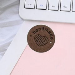 Tag da handmade hình tròn họa tiết trái tim