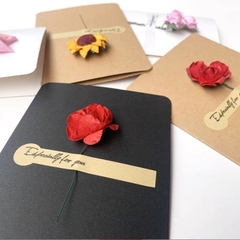 Thiệp Đen Trang Trí Kèm Hoa Khô