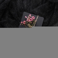 Thiệp Đen Trang Trí Kèm Hoa Khô