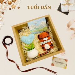 Hộp Quà Tặng Móc Khoá Len 12 Con Giáp Handmade - DẦN