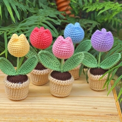 Chậu Hoa Tulip LYLYCRAFT Bằng Len Handmade Để Trang Trí Dễ Thương Đồ Trang Trí Quà Tặng Người Thân Đồng Nghiệp Bạn Bè