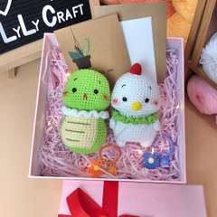 Móc Khoá Len LYLYCRAFT 12 Con Giáp Bằng Len Baby Yarn, Hộp Quà Tặng Ngày Lễ, Tốt Nghiệp, Sinh Nhật, Valentine ( Có sẵn)