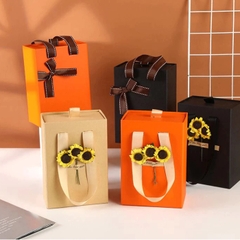 Hộp Quà Sinh Nhật Có Quai Túi Xách, Hộp Đựng Quà Sang Trọng Màu Đen Tặng Đối Tác Lylycraft Handmade