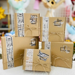 Hộp quà CN kèm trang trí 30x25x6cm