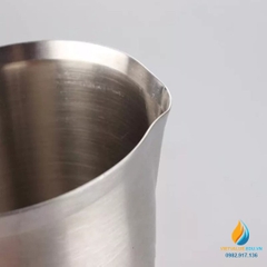 Ca inox 304 có chia vạch, có tay cầm, có mỏ, dung tích 500ml