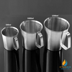 Ca inox 304 có chia vạch, có tay cầm, có mỏ, dung tích 500ml
