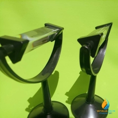 Lăng kính tán sắc ánh sáng, có khung, chân đế, cạnh dài 80mm