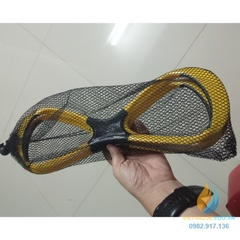Quạt tay bơi nhãn hiệu Conquest size S