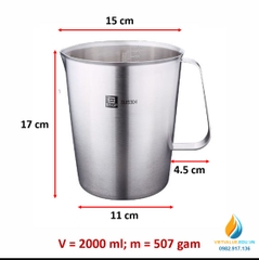 Ca inox 304 có chia vạch, có tay cầm, có mỏ rót, dung tích 2000ml