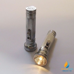 Đèn pin sợi đốt, có pha điều chỉnh
