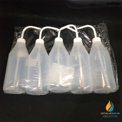 Bình tia nhựa vòi ngang, nhựa LPDE 500ml, nắp trắng, Scilabware hàng Anh Quốc