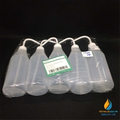 Bình tia nhựa vòi ngang, nhựa LPDE 500ml, nắp trắng, Scilabware hàng Anh Quốc