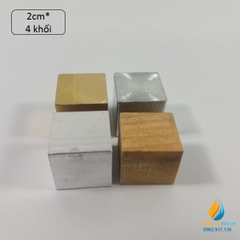 Bộ 4 khối hình lập phương, gồm sắt, nhôm, gỗ, đồng, thực nghiệm đo trọng lượng riêng của vật