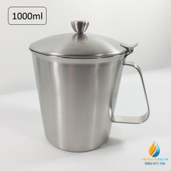 Ca Inox 304 có nắp, dung tích 1000ml, vạch chia, có quai, có cỏ rót