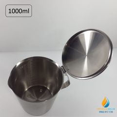 Ca Inox 304 có nắp, dung tích 1000ml, vạch chia, có quai, có cỏ rót