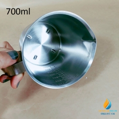 Ca inox 304 có vạch chia tay cầm dung tích 700ml không nắp