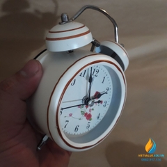 Đồng hồ báo thức chạy pin 2 tiểu AAA, tiếng kêu to, độ chính xác cao