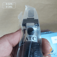 Khúc xạ kế đo cả độ mặn và độ ngọt FXP016 độ ngọt 0-32% và độ mặn 0-28%