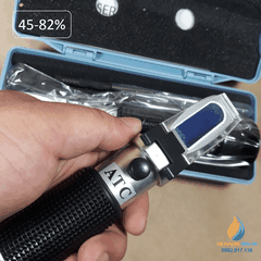 Máy đo khúc xạ cầm tay FXP021 đo độ đường 45-82% tự động bù nhiệt ATC