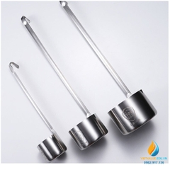 Muỗng đong dung dịch lỏng 250ml, chất liệu Inox 304 không gỉ, cán dài, có mỏ rót