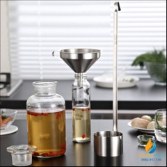 Muỗng đong dung dịch lỏng 50ml, chất liệu Inox 304 không gỉ, cán dài, có mỏ rót